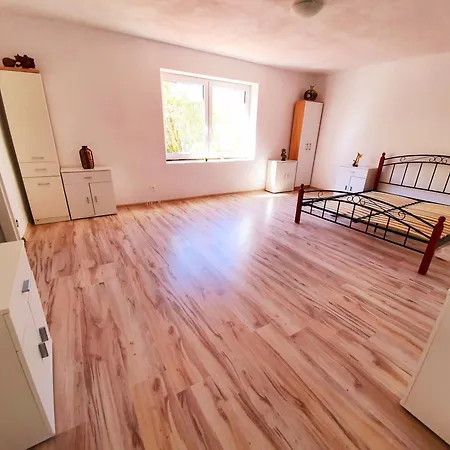 Apartmanovy Dom * ドノヴァリ